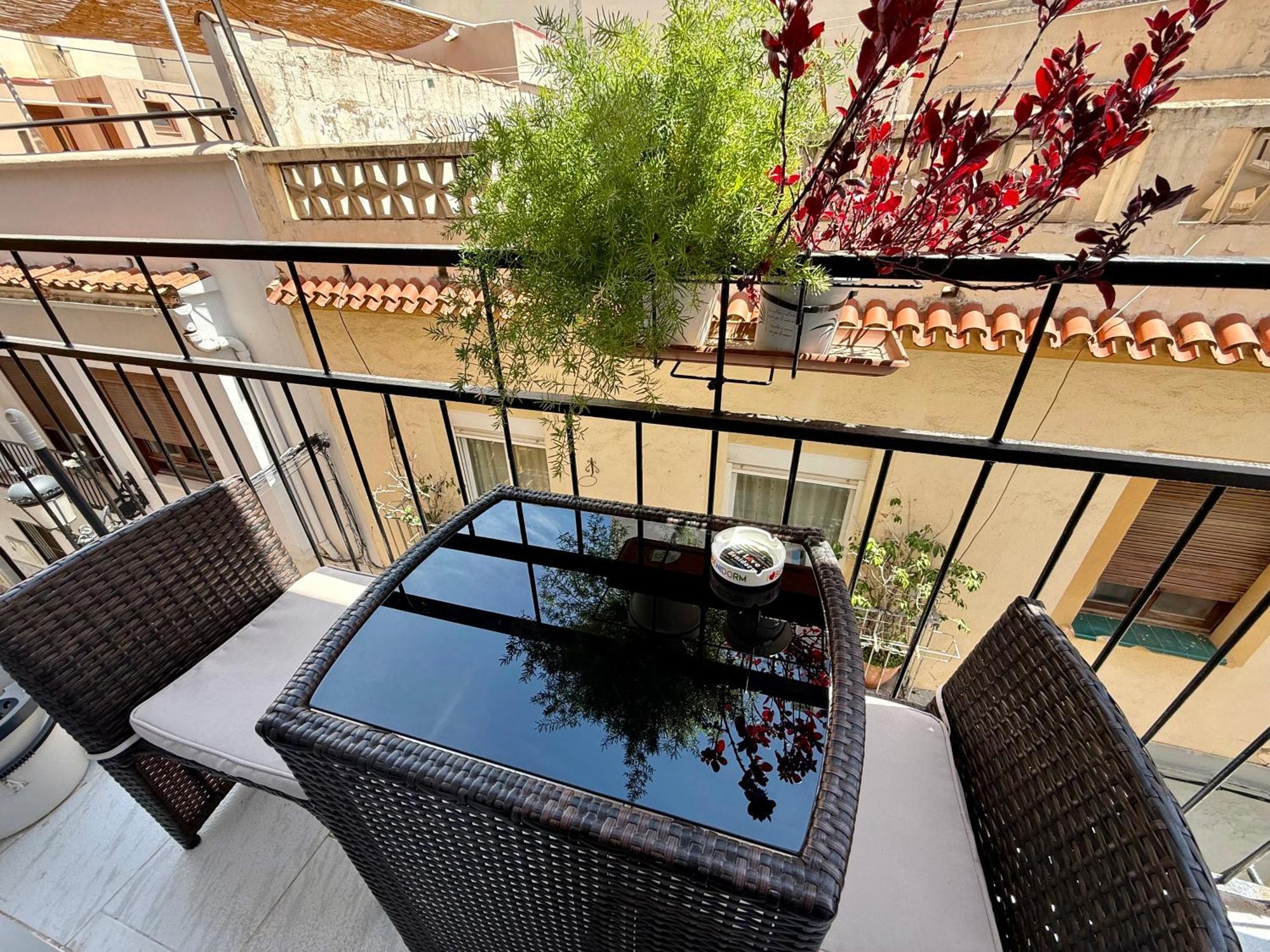 Cozy Apartment In The Center Of Benidorm Old Town Ngoại thất bức ảnh